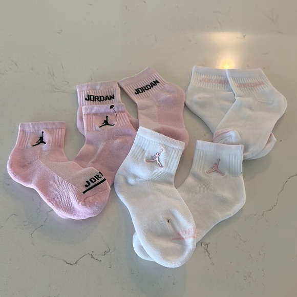 Jordan Accessories - Nike Air Jordan Pink White Black Socks Size M (5-7Y / W6-10)